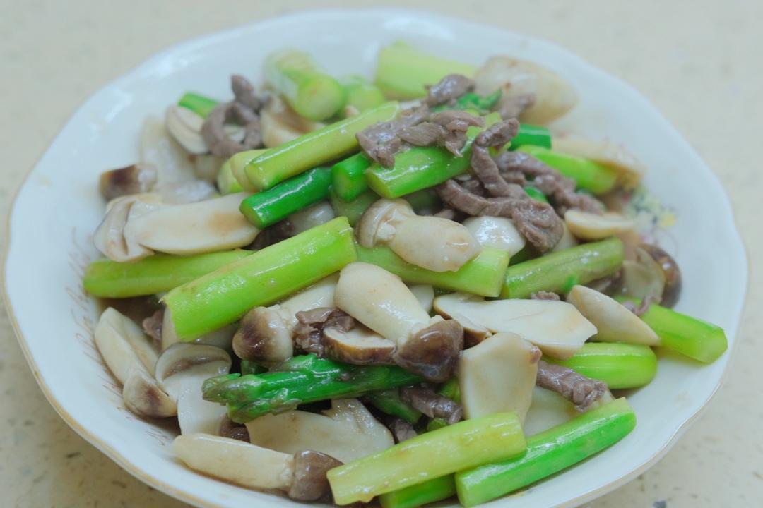 蒜香姬松茸芦笋