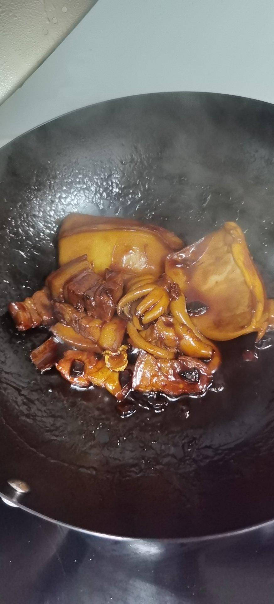 本帮菜硬菜墨鱼大烤（墨鱼烧肉烧蛋）