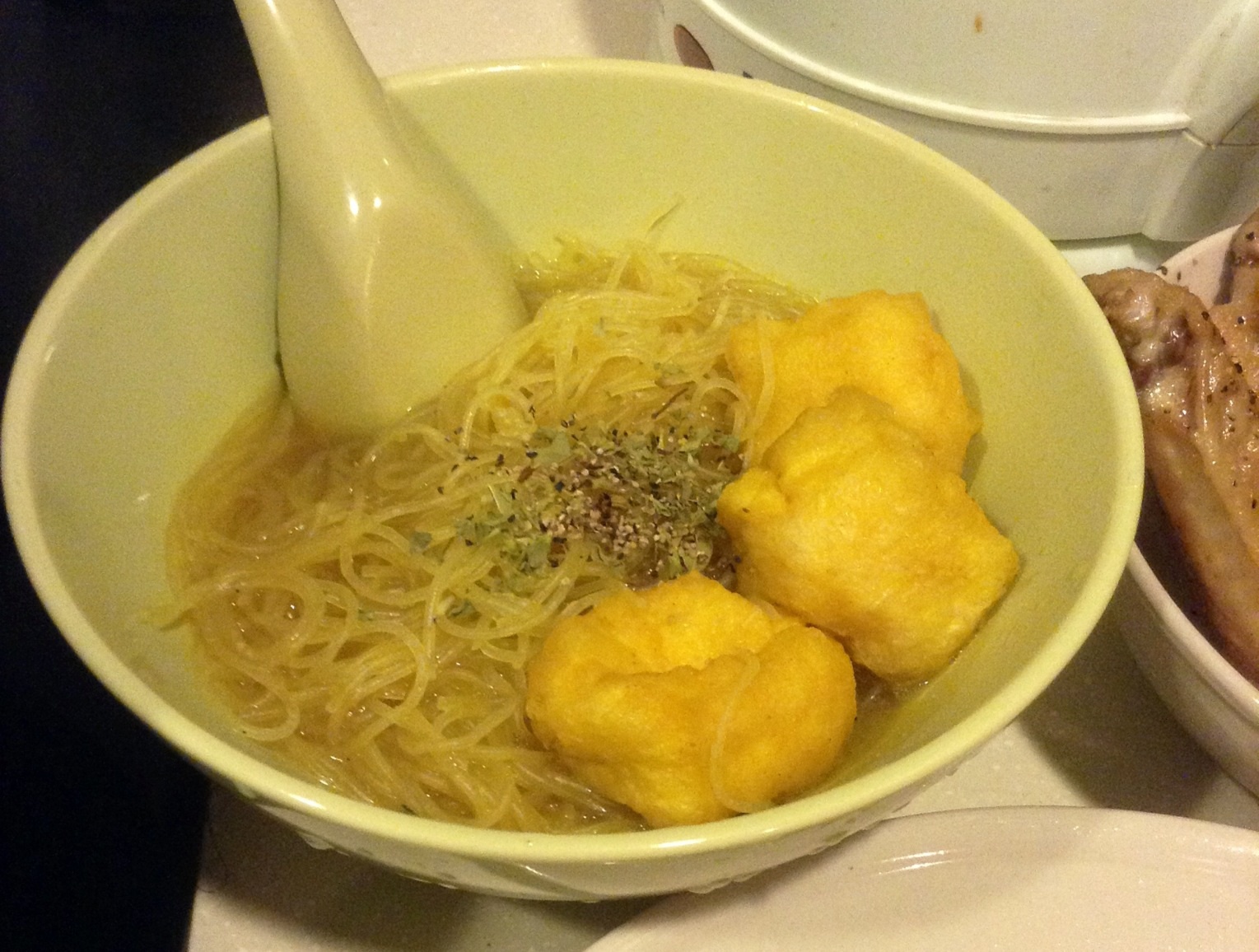 油豆腐粉丝汤