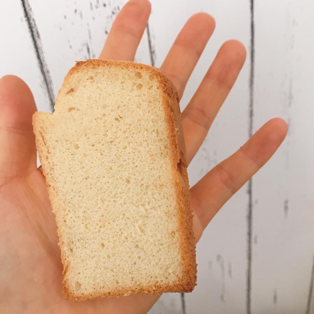 黄豆粉戚风蛋糕