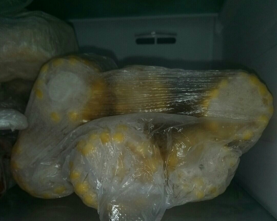 软软嫩嫩的烤玉米😄的做法