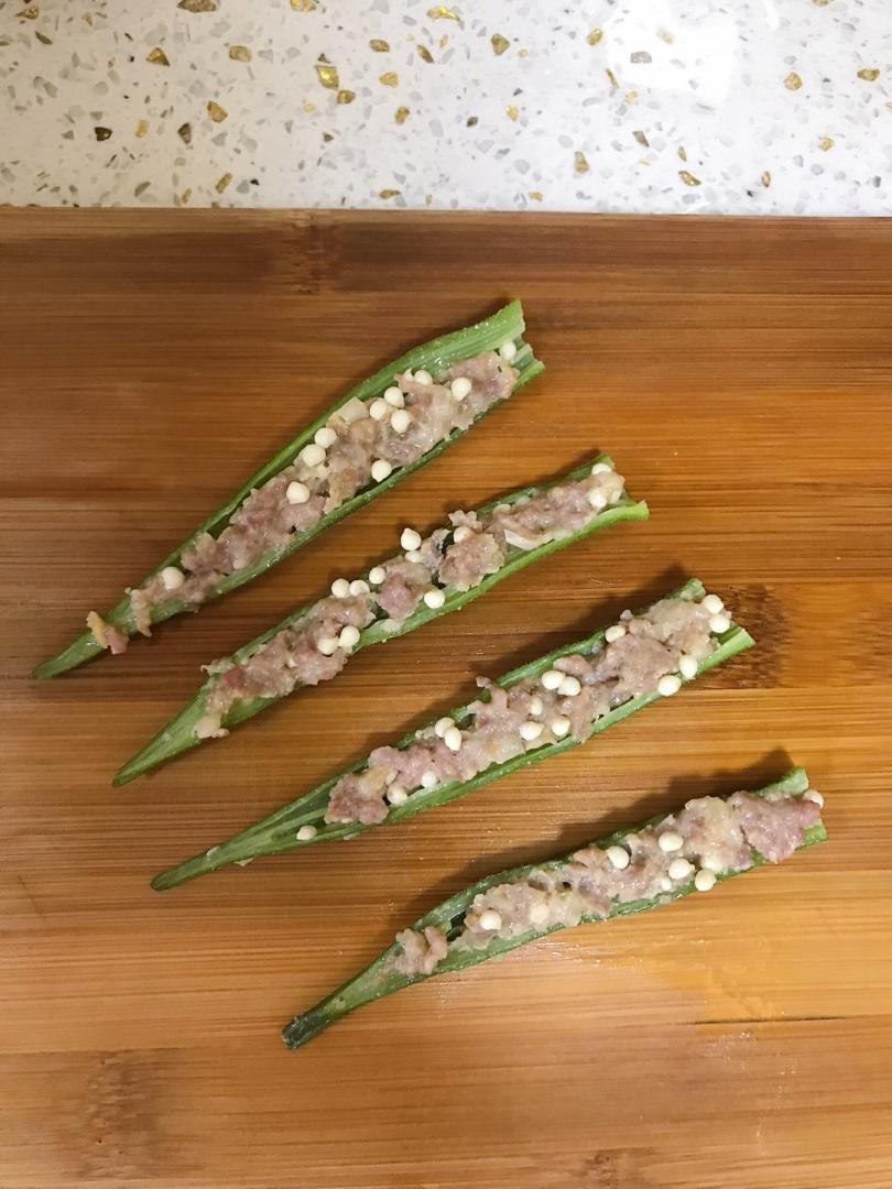 宝宝辅食：秋葵酿肉