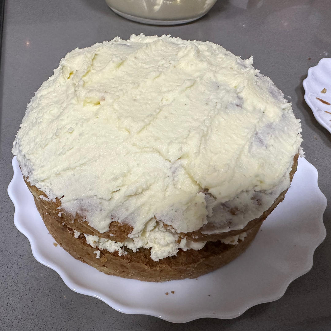 【经典胡萝卜蛋糕】 不需打发的简单快手蛋糕，胡萝卜的华丽变身 绝妙的消耗胡萝卜方法