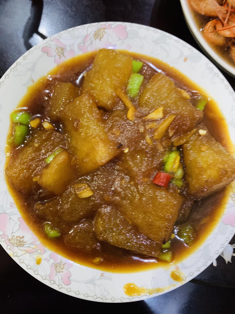 红烧冬瓜最完美做法，不加一滴水，瞬间秒杀红烧肉