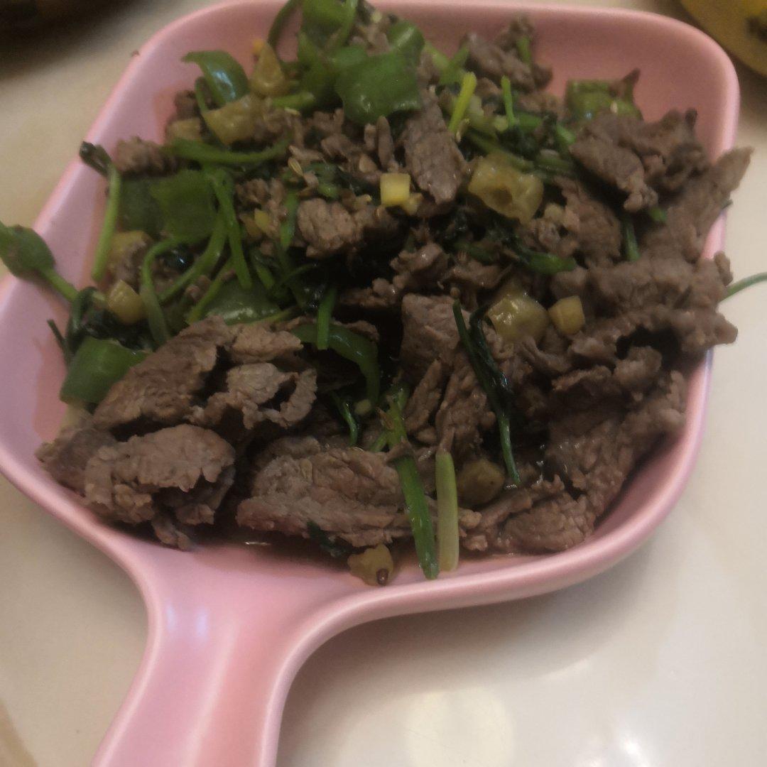 香菜孜然牛肉