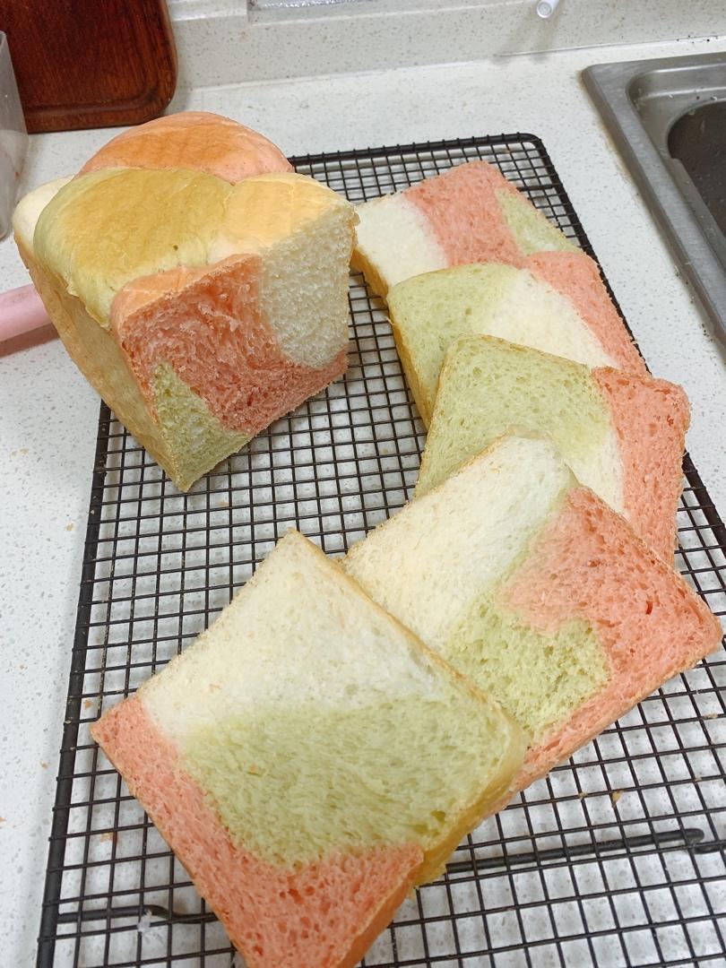 少女心三色吐司