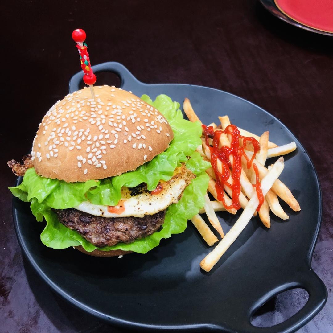 自制营养肉饼汉堡包