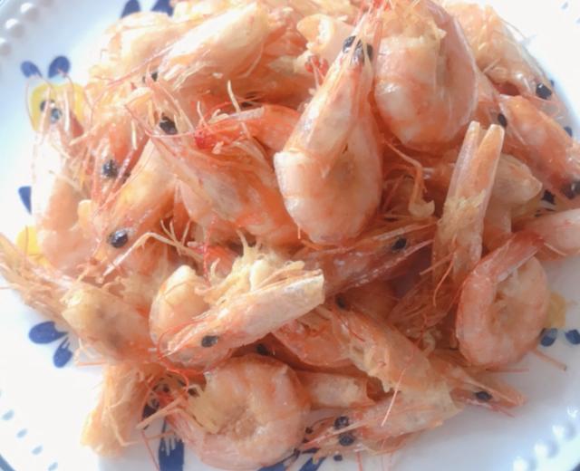 黄油炸虾头，好吃不浪费下酒菜虾头这么做不浪费香酥虾头和熬虾油的做法