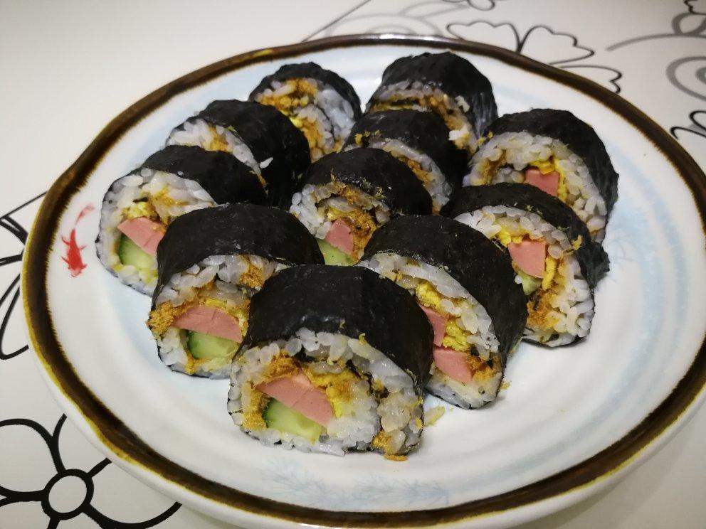 紫菜卷寿司