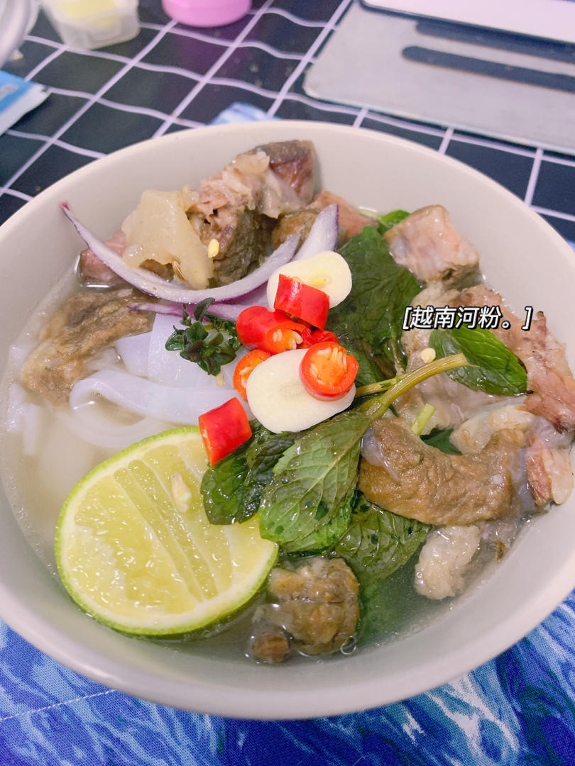 跟我一起做正宗越南牛肉粉pho（秘方大公开）