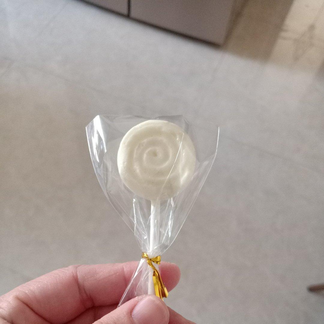牛奶棒棒糖
