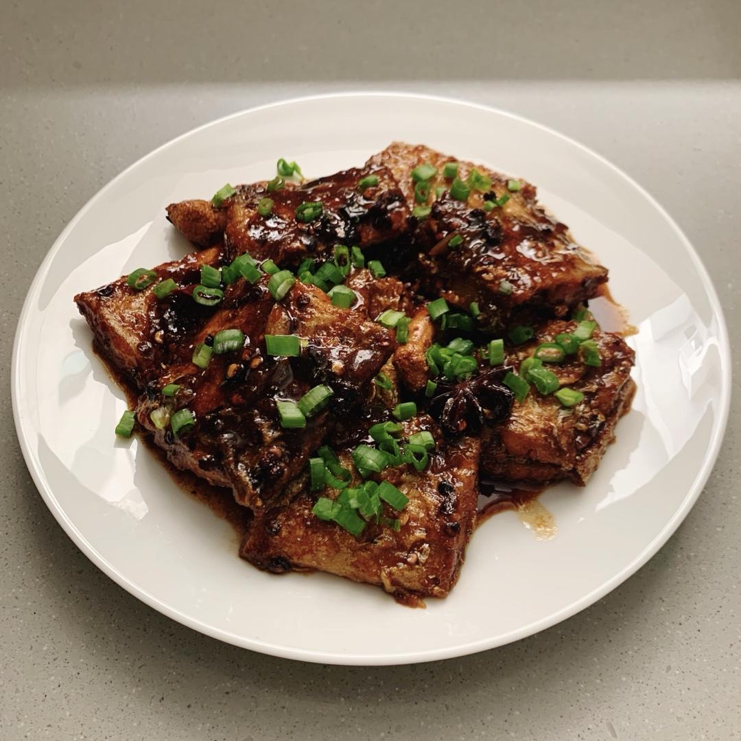 零失误的红烧带鱼，经典家常菜，吃了就忘不掉的味道