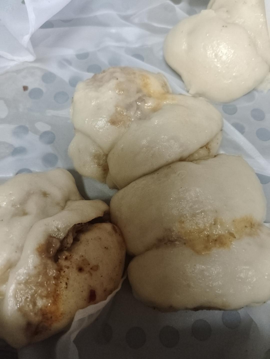 葱香肉花卷