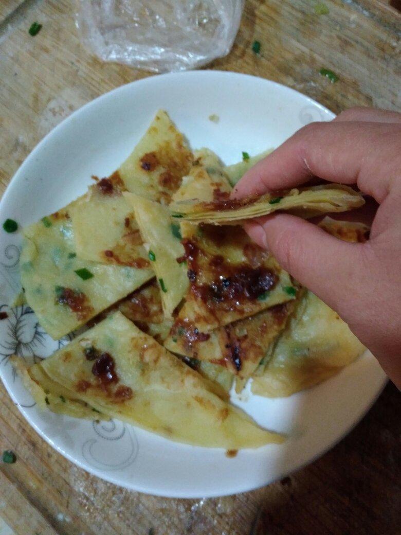 做法简单的 葱香千层饼