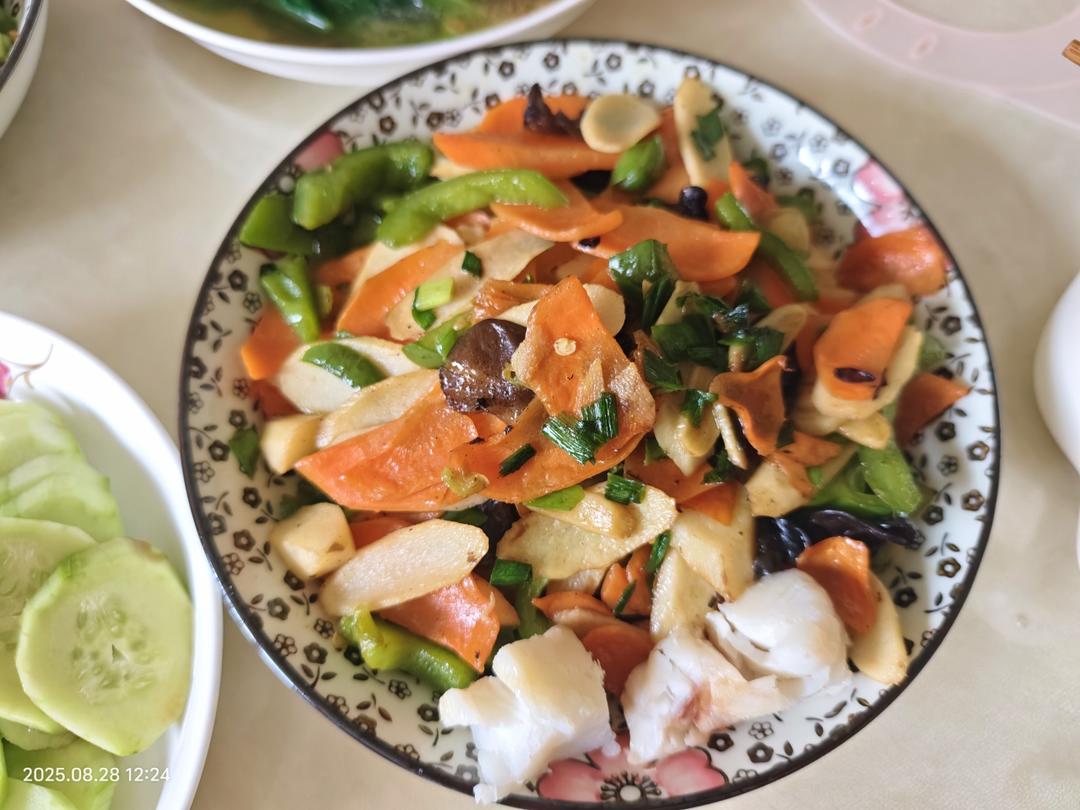 养生食谱之木耳炒山药