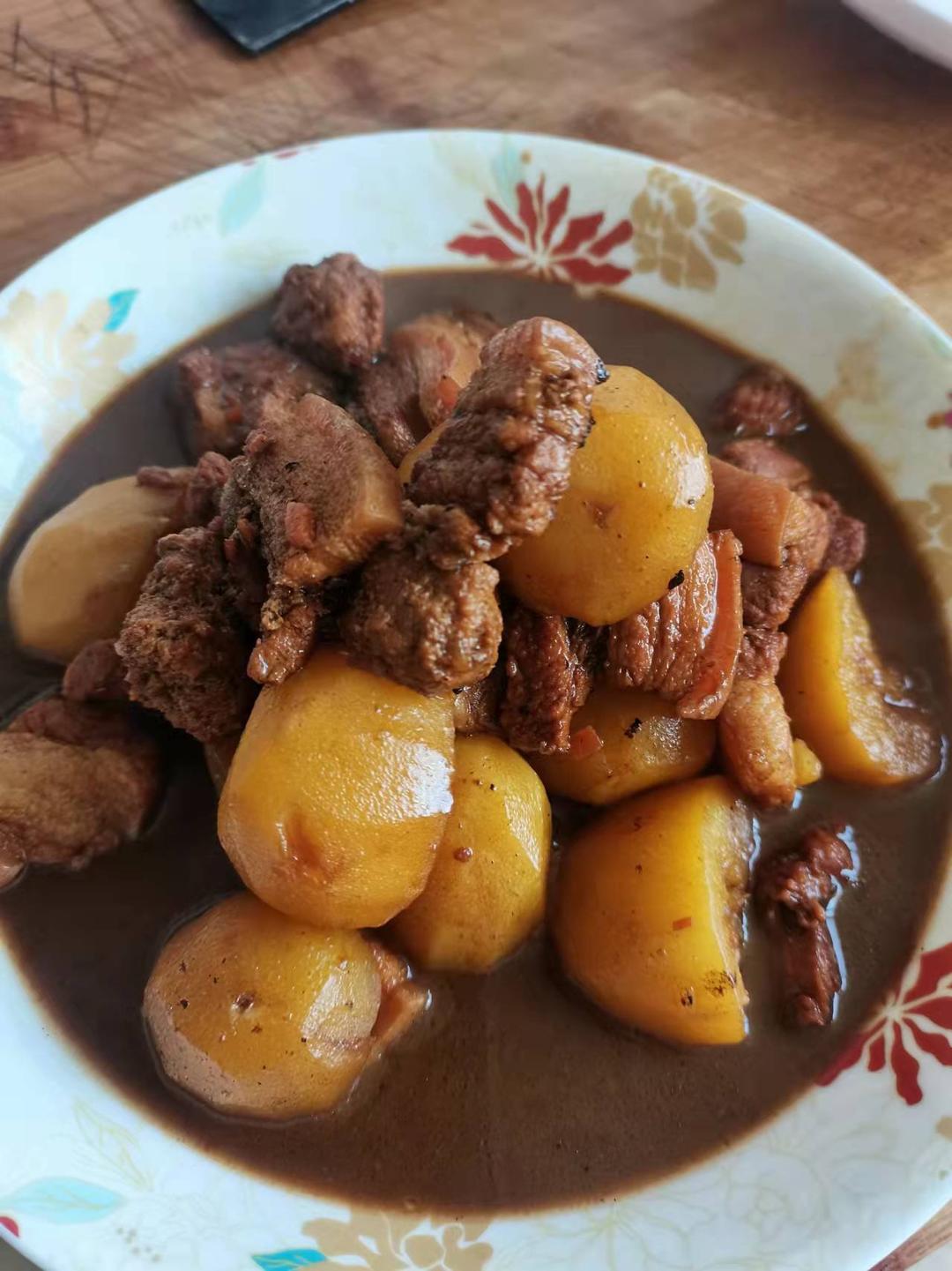 美味小土豆烧肉