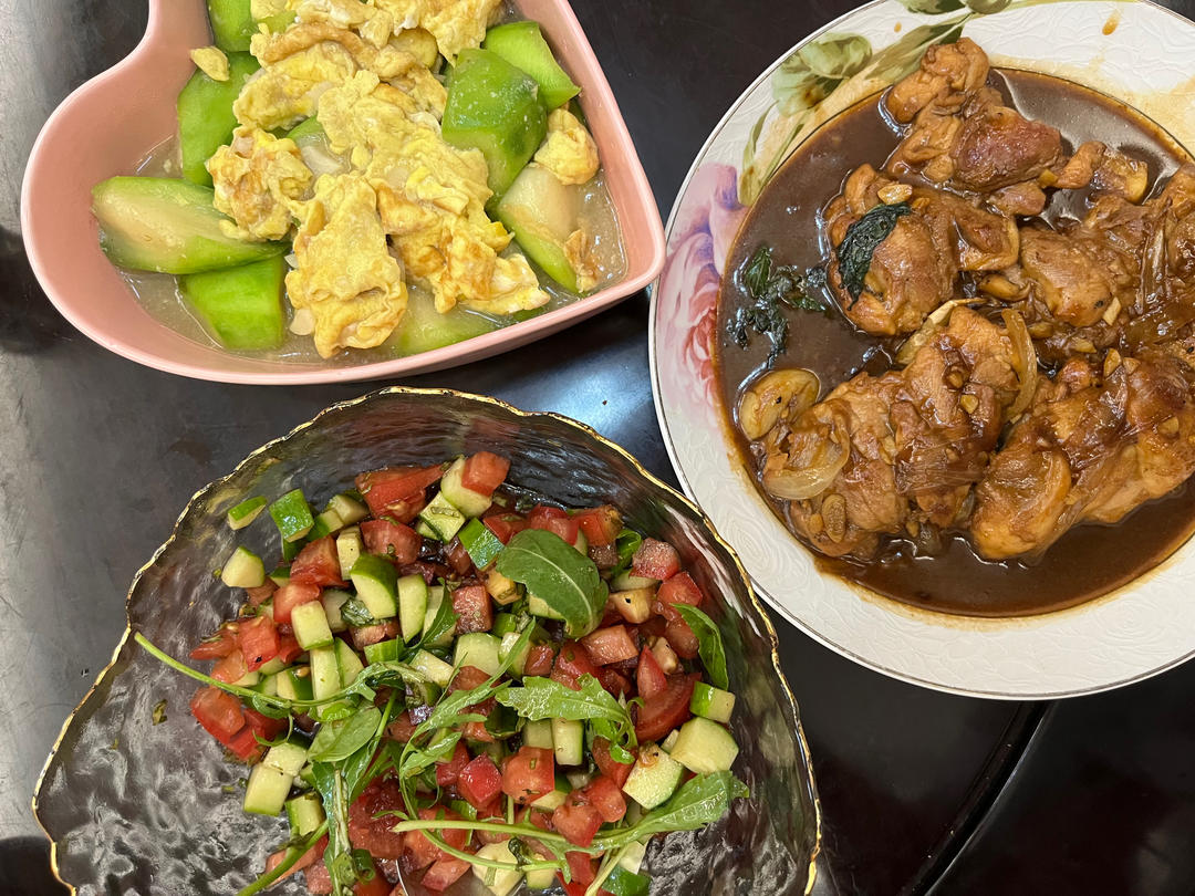 传统意大利家庭版水牛芝士番茄沙拉（卡布里沙拉）