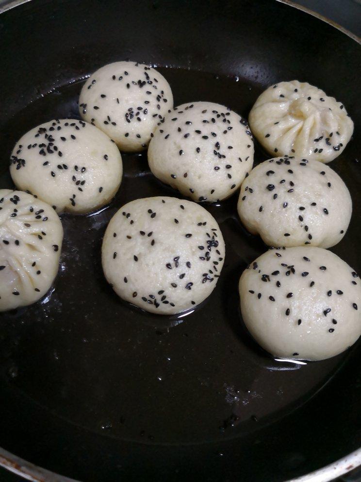 鲜虾猪肉生煎包（一定要看视频哟~）