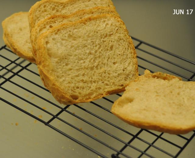“我爱面包机”之法式乡村面包---无糖无油的做法