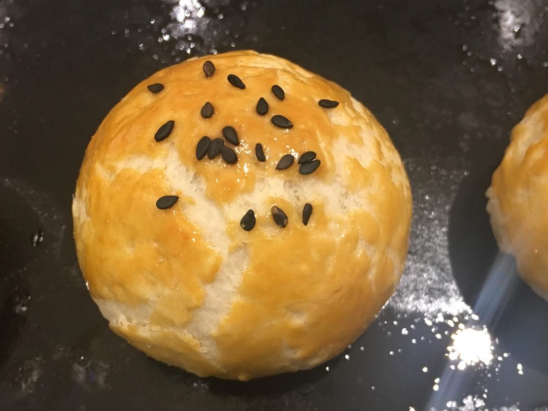 酥到掉渣的蛋黄酥