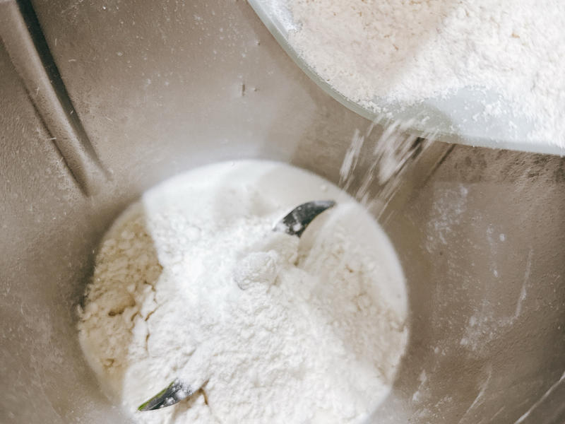 纯奶手撕吐司的做法 步骤1