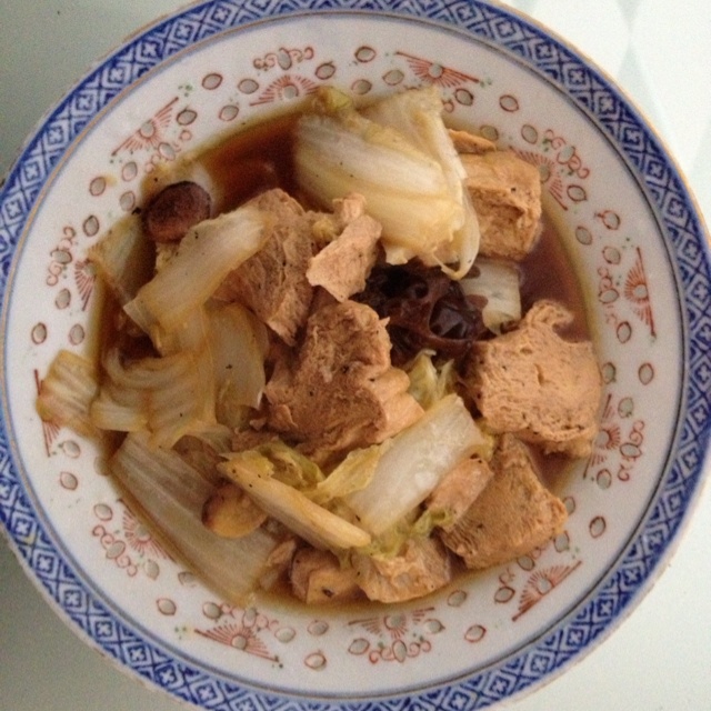 辣味白菜炖冻豆腐