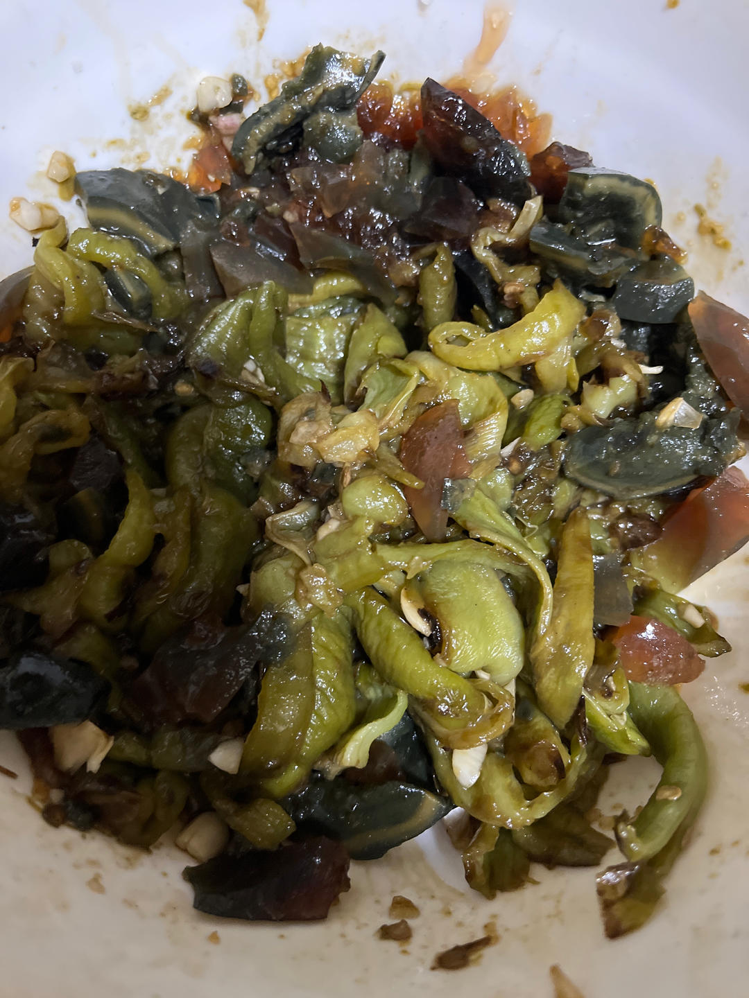 皮蛋擂青椒茄子(夏天必备的凉菜单品)