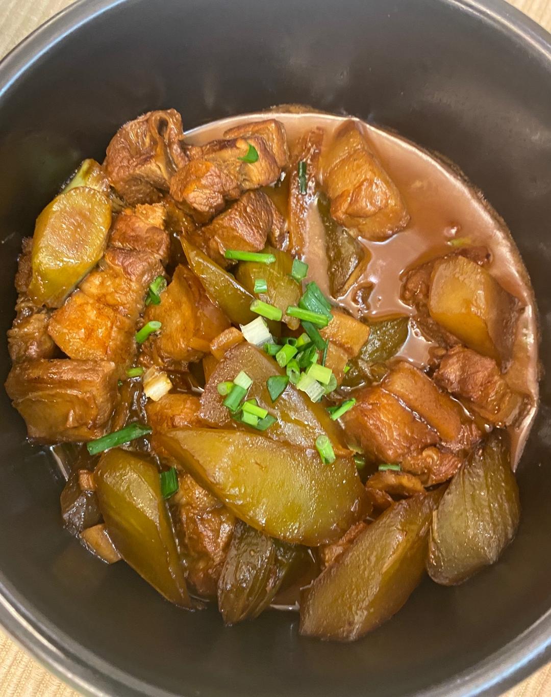 莴笋红烧肉的做法