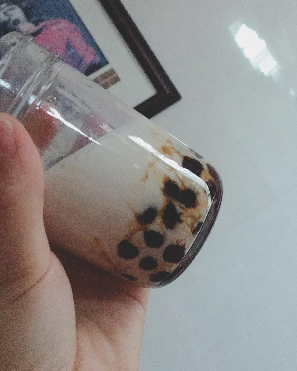 黑糖珍珠鲜奶-在家喝鹿角巷