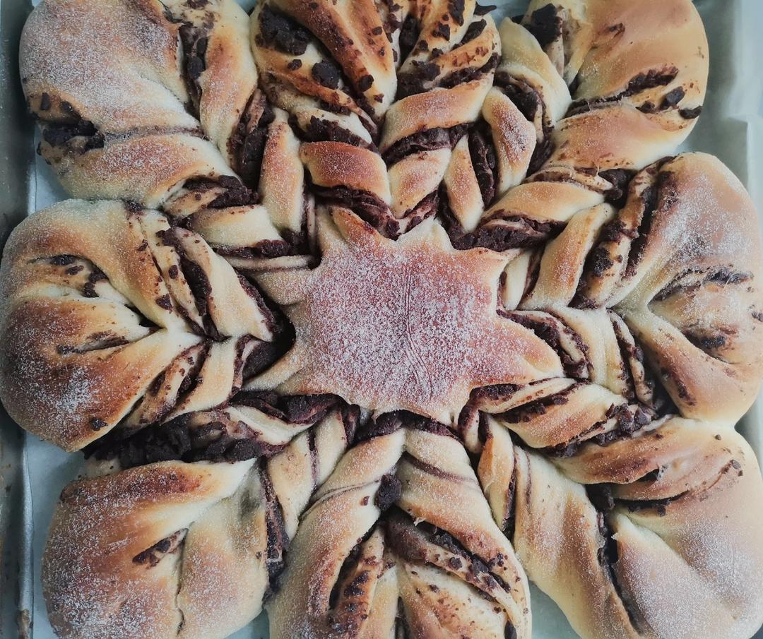 ins风圣诞节雪花豆沙面包---错过了夏天的风秋天的雨 不能再错过冬天的雪花