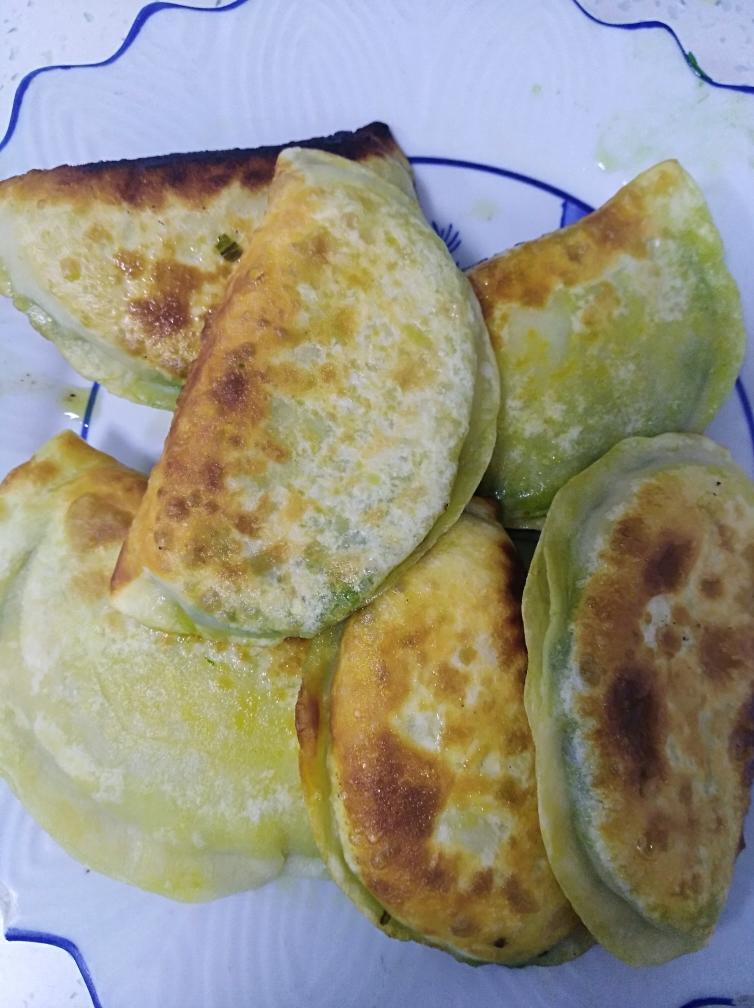 家庭版的韭菜盒子，想做就好吃的做法