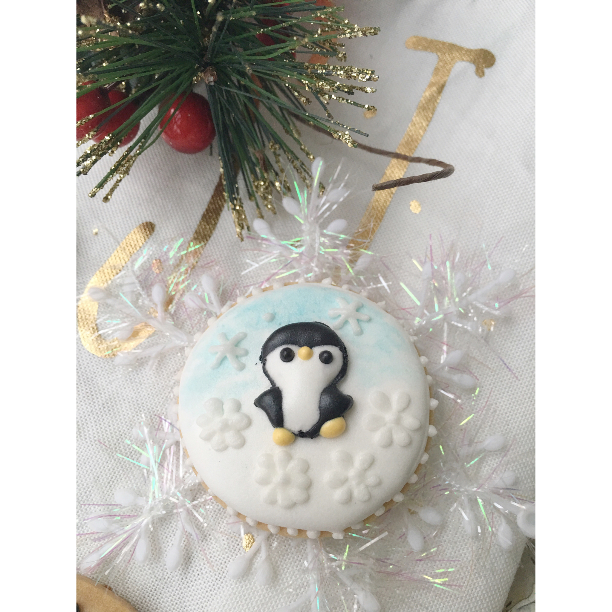 圣诞卡通糖霜饼干--圣诞企鹅和雪人