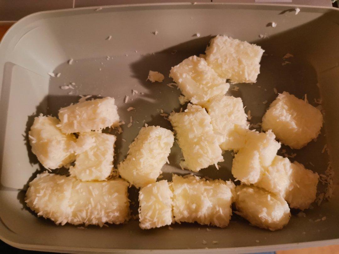 椰蓉牛奶小方