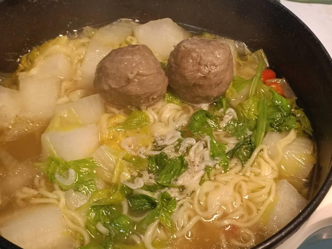 牛肉丸子萝卜汤，简单易做的鲜美味道