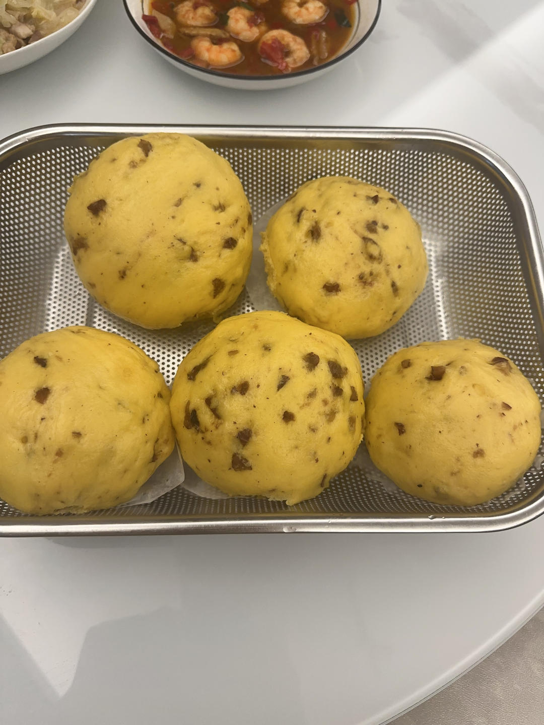 不加一滴水的南瓜开花馒头，纯南瓜泥和面，无需泡打粉，枣香浓郁个个开花