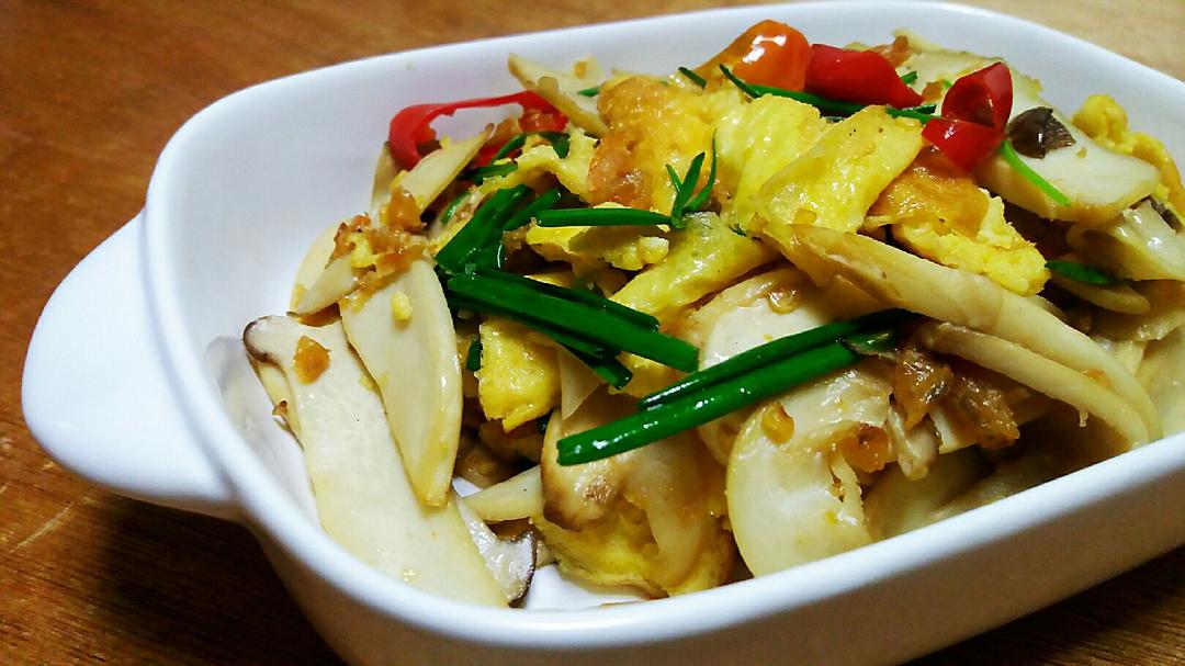 杏鲍菇炒鸡蛋