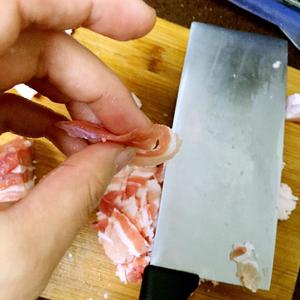 牛肝菌藏红花烩饭的做法 步骤2