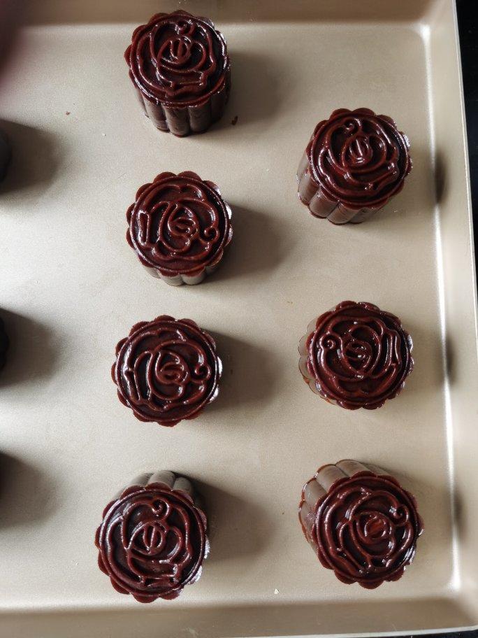 黑糖摩卡奶香椰蓉蔓越莓月饼