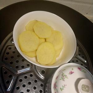 土豆泥的做法 步骤1