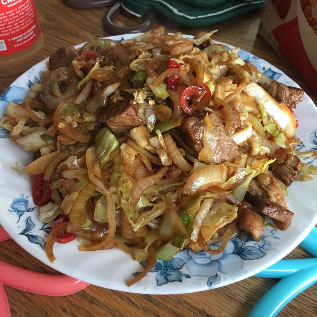洋葱包菜炒牛肉