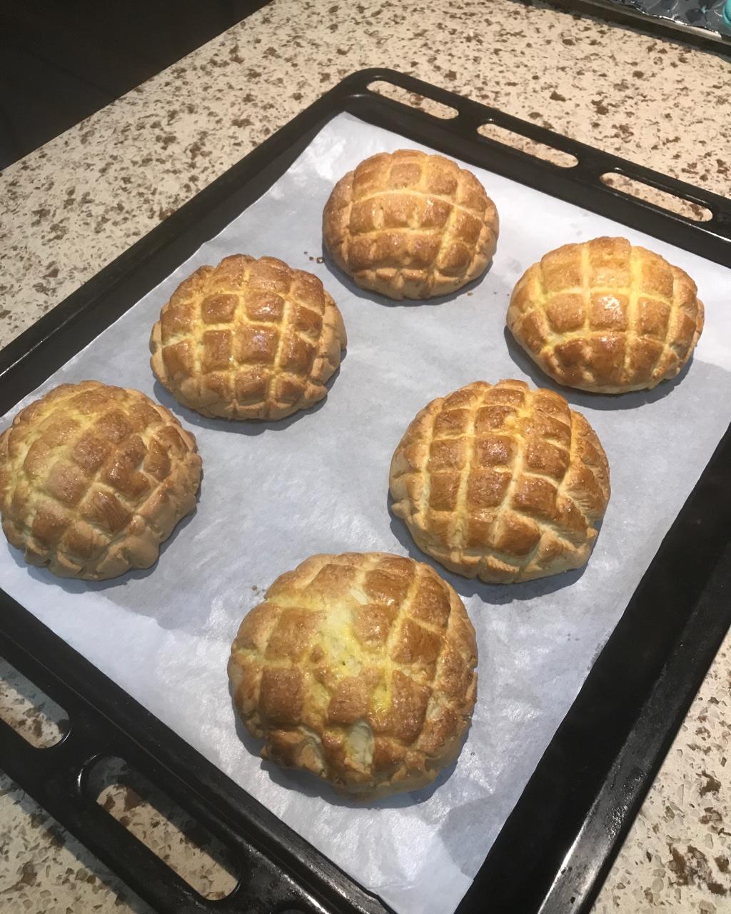 好吃到炸裂的港式菠萝包（附带制作酥皮的小视频）