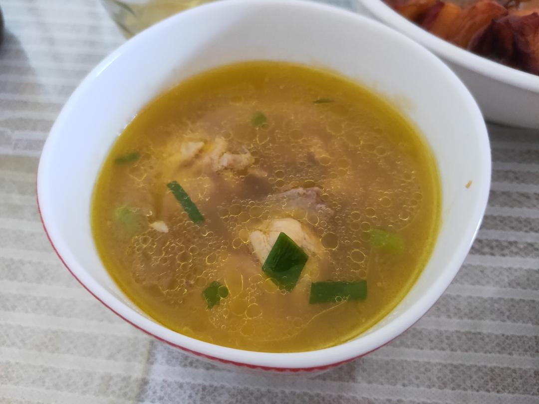 奶奶教的鲜香肥美香菇炖鸡汤