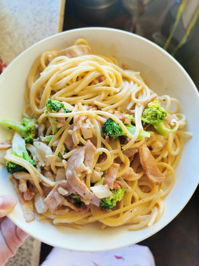 奶油培根意大利面 - Creamy Beacon Linguine