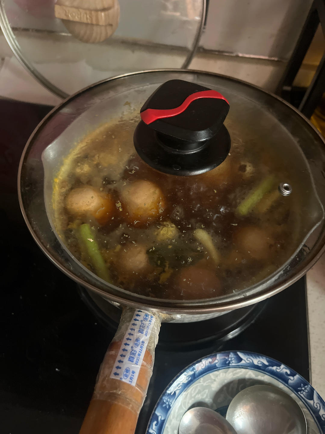 茶叶蛋茶蛋卤鸡蛋，水煮豆子水煮花生米，电饭锅红茶饮料卤鸡蛋卤蛋