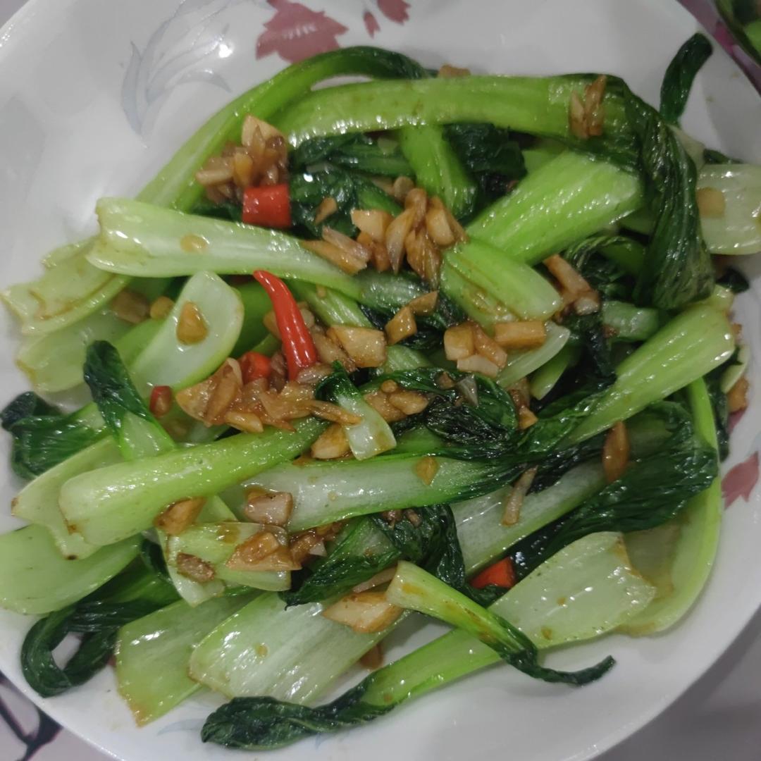 炝炒小白菜（脆爽）