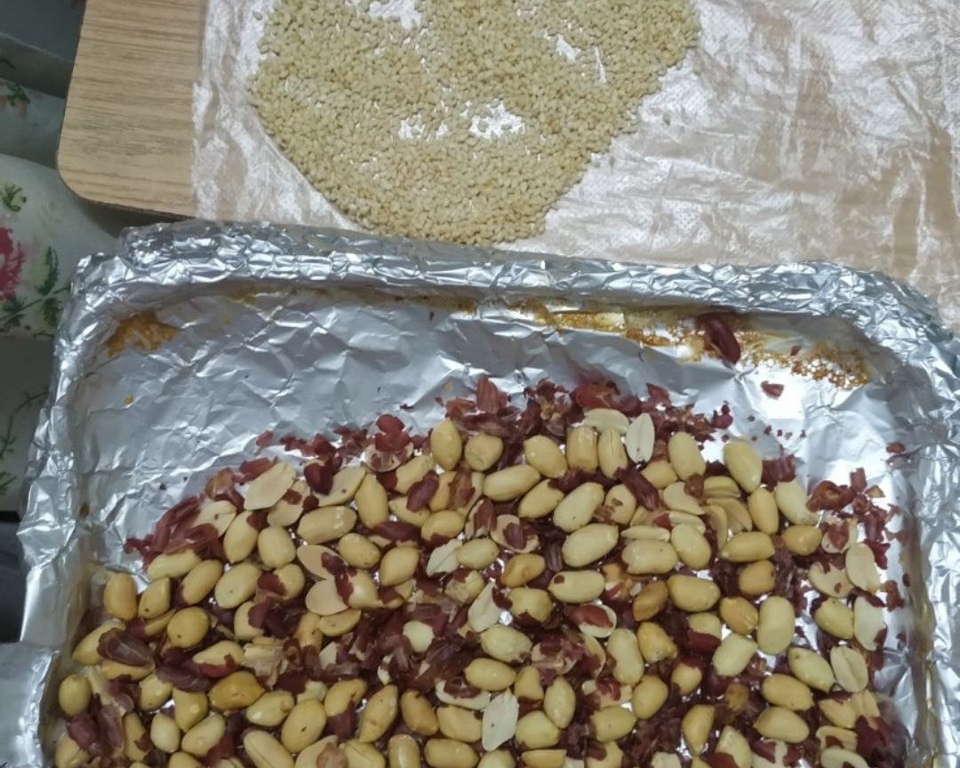 花生芝麻红糖馅的土豆糯米饼的做法 步骤1