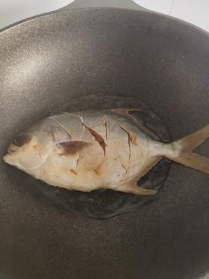 红烧糖醋金鲳鱼的做法 步骤15
