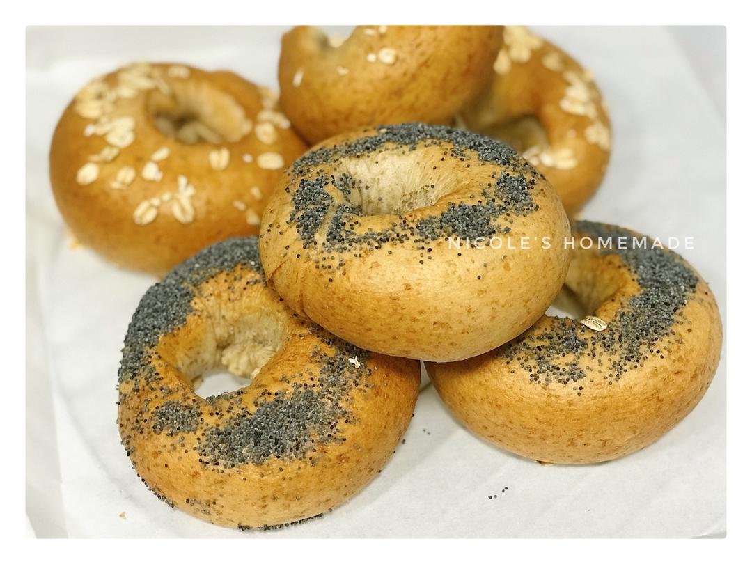 椰香奶酪夹心全麦橙皮贝果