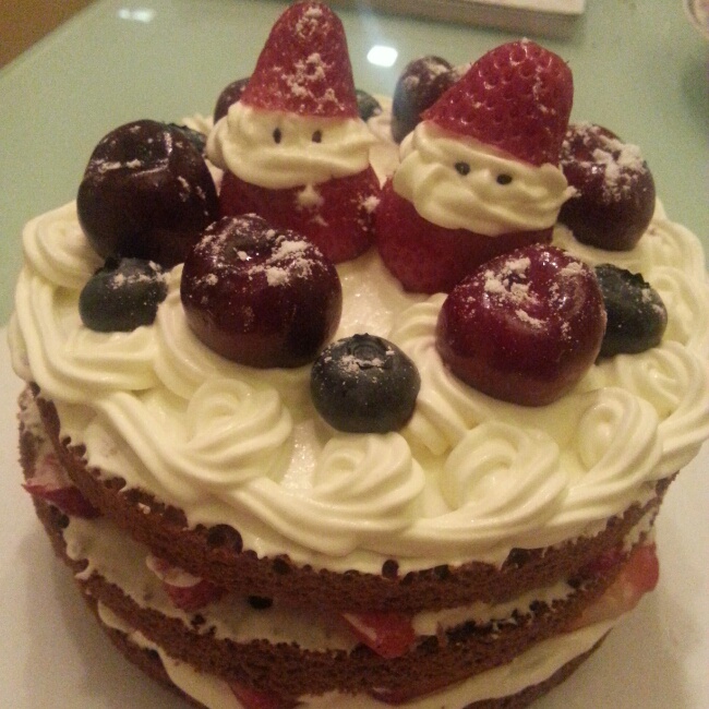 奶油可可戚风蛋糕（草莓蓝莓篇）