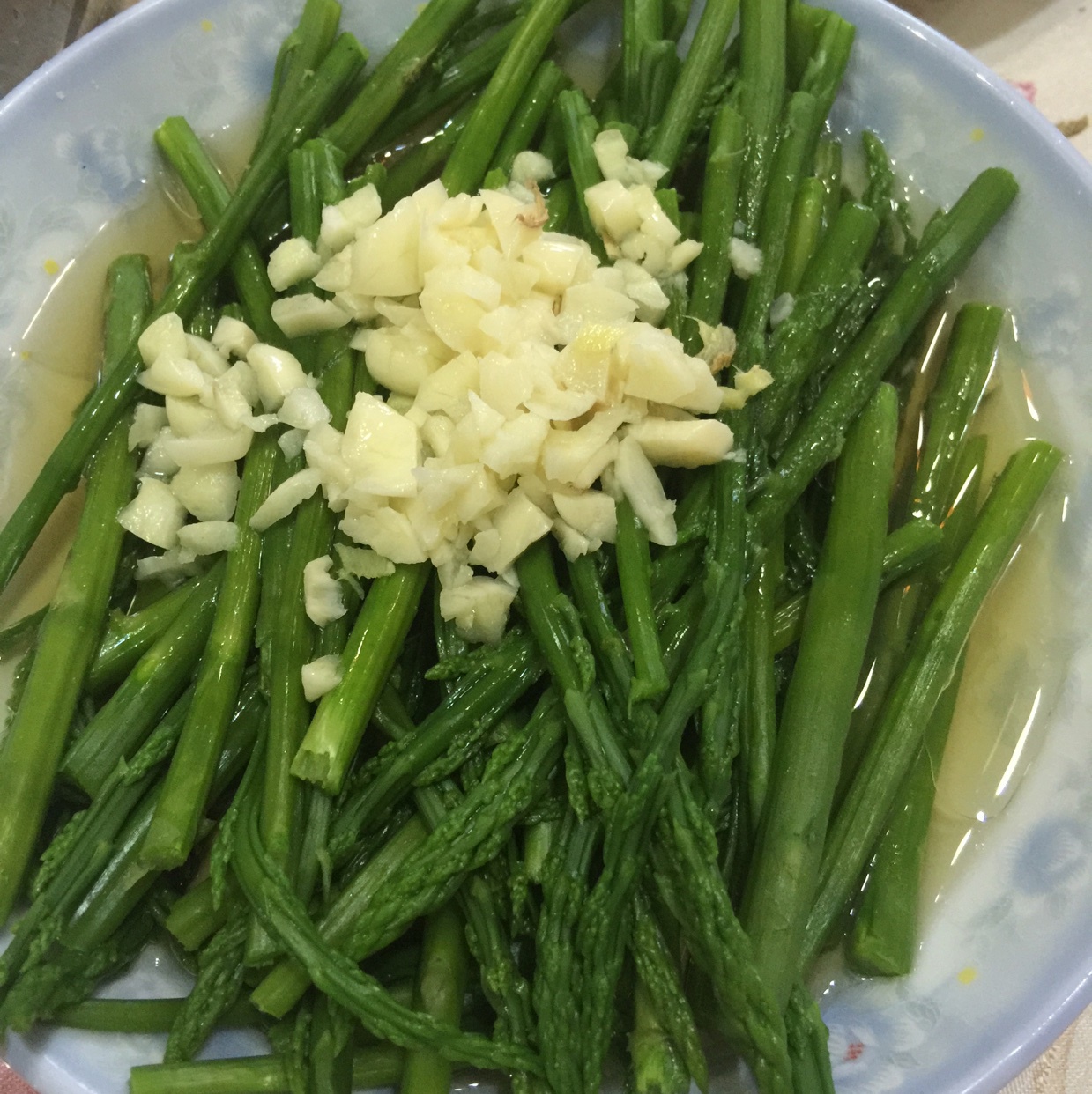 鲜味油淋芦笋